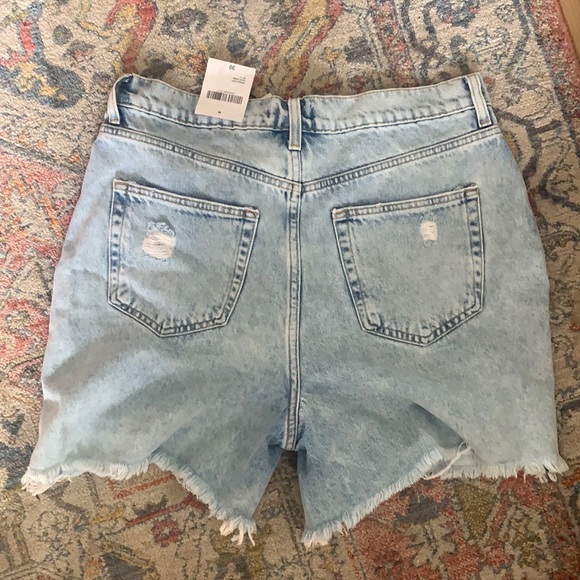 Bermuda Jean Shorts - New from Forever21 - Picture 2 of 2